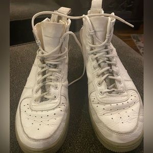 Nike Air Force one mid urban utility footwear white/olive green US 8.5